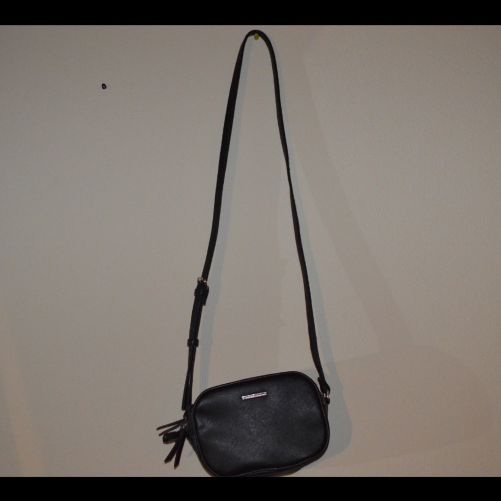 NewYork&Company side purse with 2 compartments